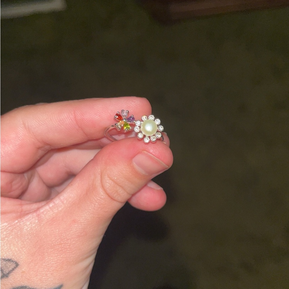 Floral Pearl and Crystal Ring